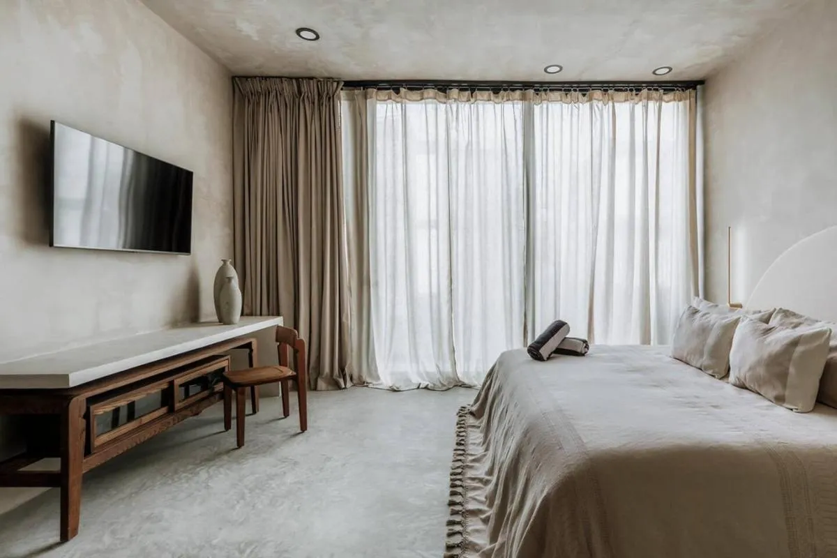 Image 4 of Mar Y Miel Noir Modern