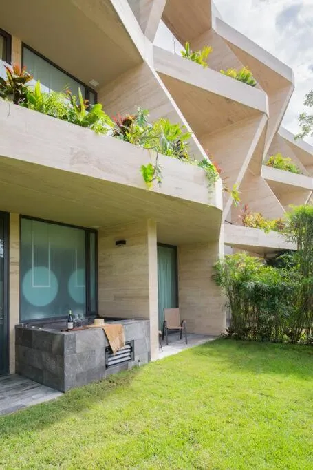 Image 3 of Mistiq 2BR Private Concierge 4 Pools