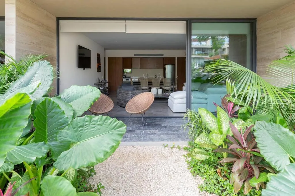 Image 2 of Mistiq 2BR Private Concierge 4 Pools