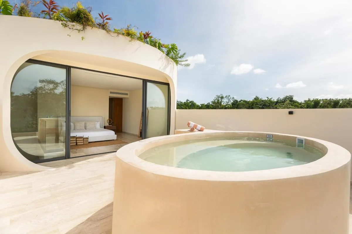 Image 2 of Mistiq Villas