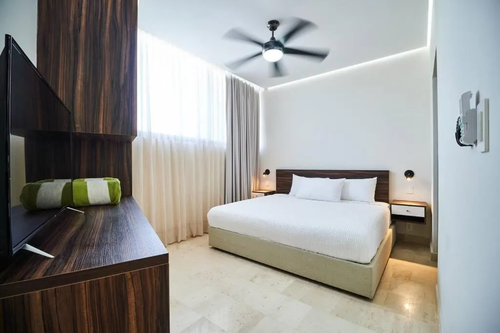 Image 1 of Moonlight TOP Bright&Spacious 2BR APT w/ Gym & Private Pool