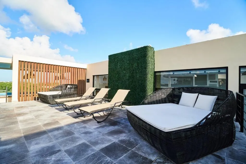 Image 6 of Moonlight TOP Bright&Spacious 2BR APT w/ Gym & Private Pool