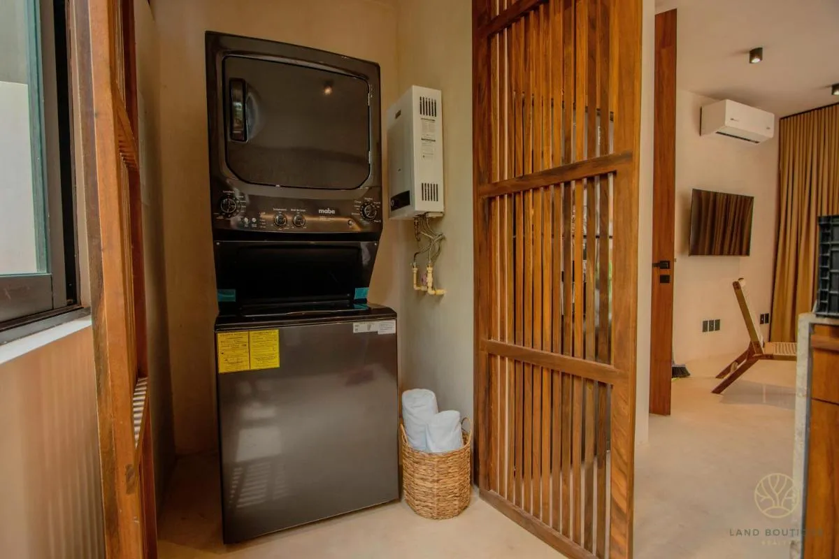 Image 4 of Muunek by Land Boutique