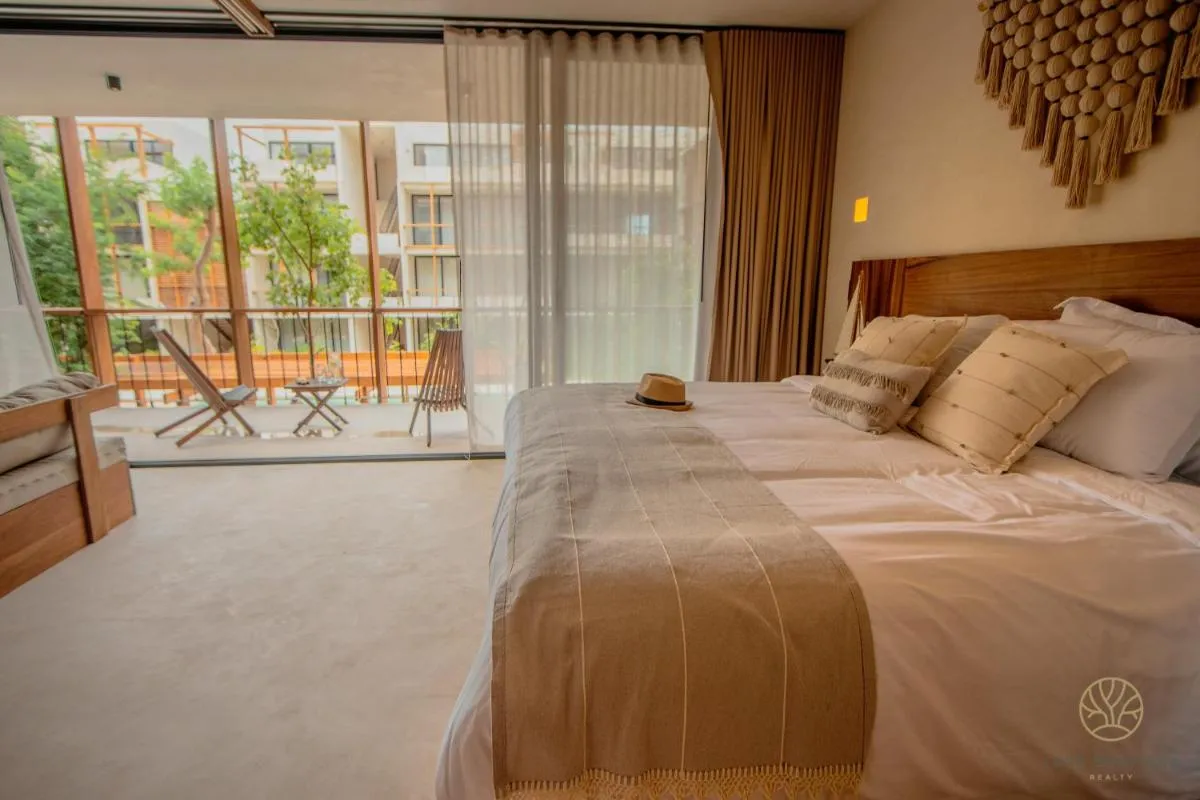 Image 6 of Muunek by Land Boutique