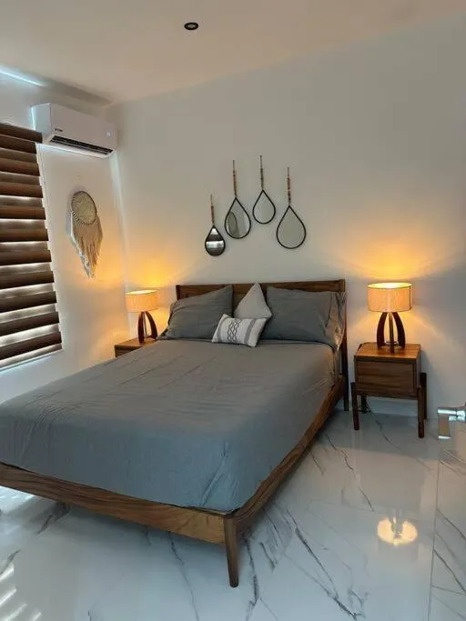 Image 1 of Nare Bokova