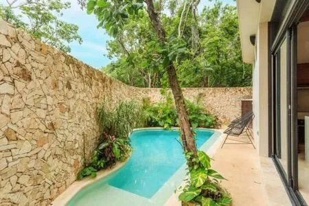 Image 3 of Nature, Luxury, Private Pool plus Washer & Dryer