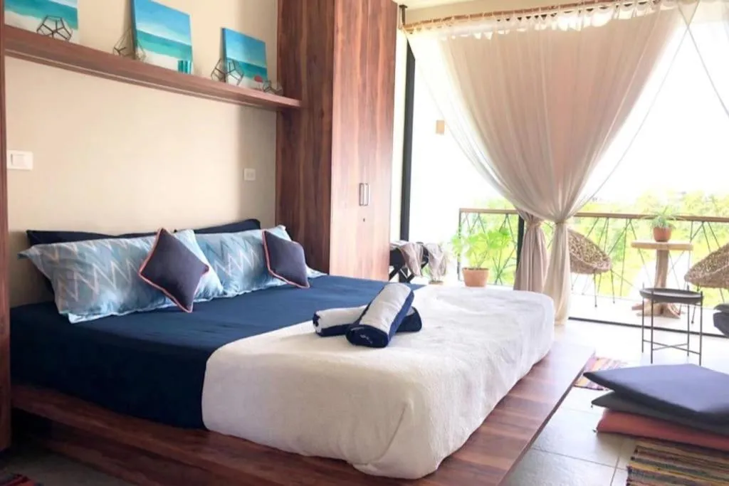 Image of Near Beach+Jungle Views. King bed+220 megs+2 bikes