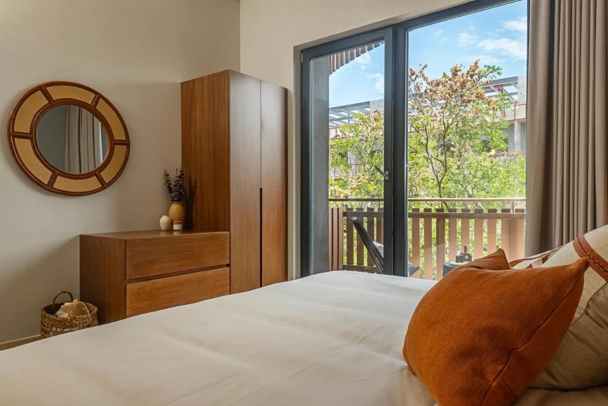 Image 1 of New 1br Hotel zone Rooftop wpool and concierge