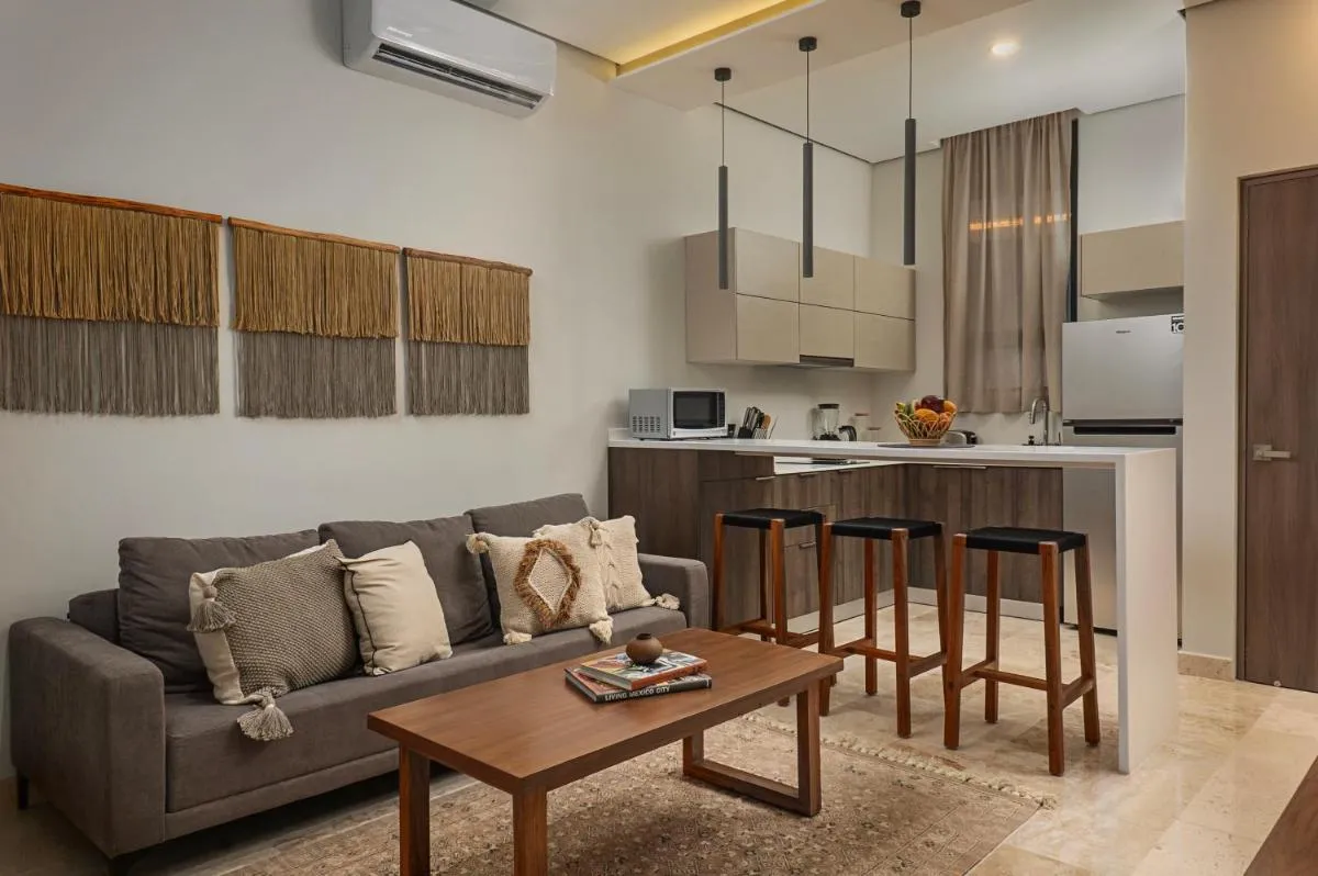 Image 4 of New 1br Hotel zone Rooftop wpool and concierge