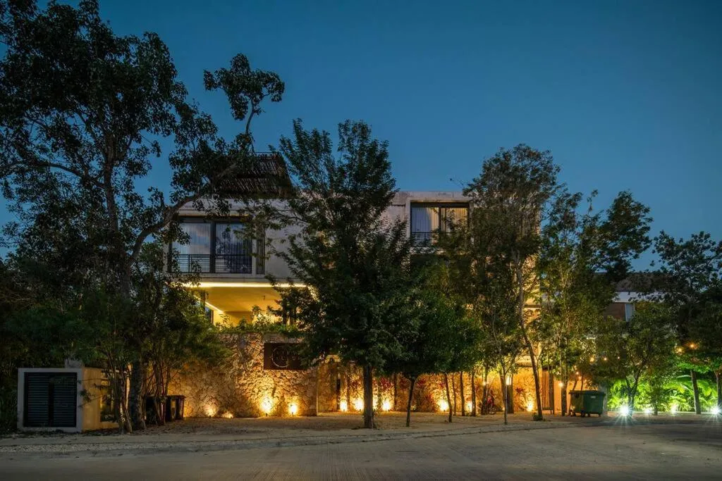 Image 6 of New 2 BD condo with private balcony