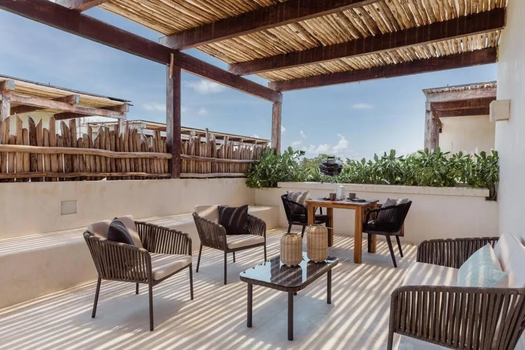 Image 6 of Nice and Cozy PH with Private Pool