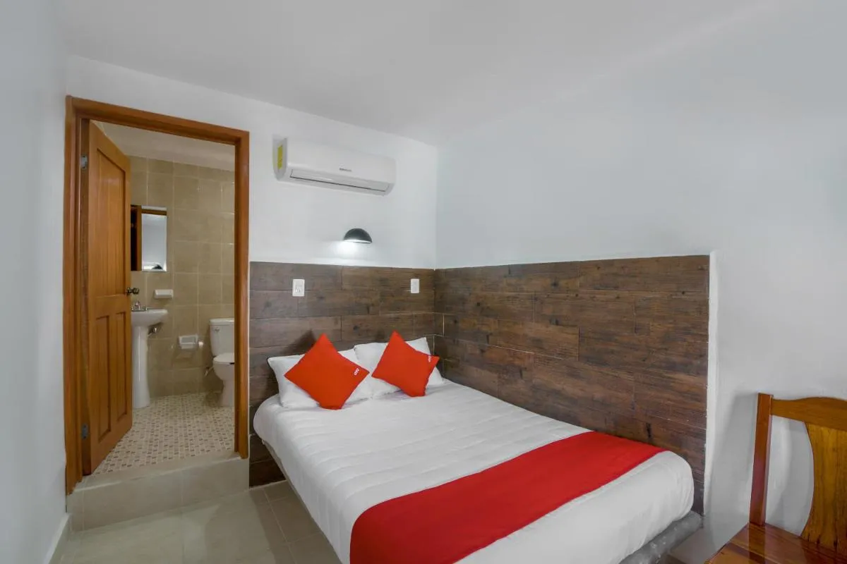 Image 6 of OYO Hotel Palma Real