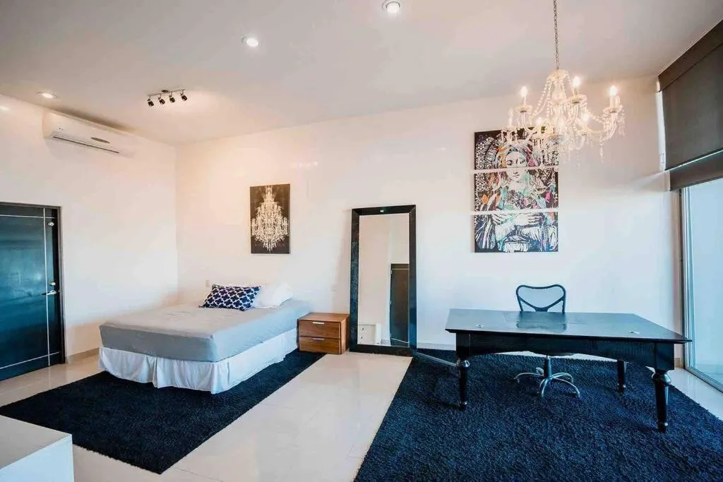 Image 1 of Old Listing – Blue Bay