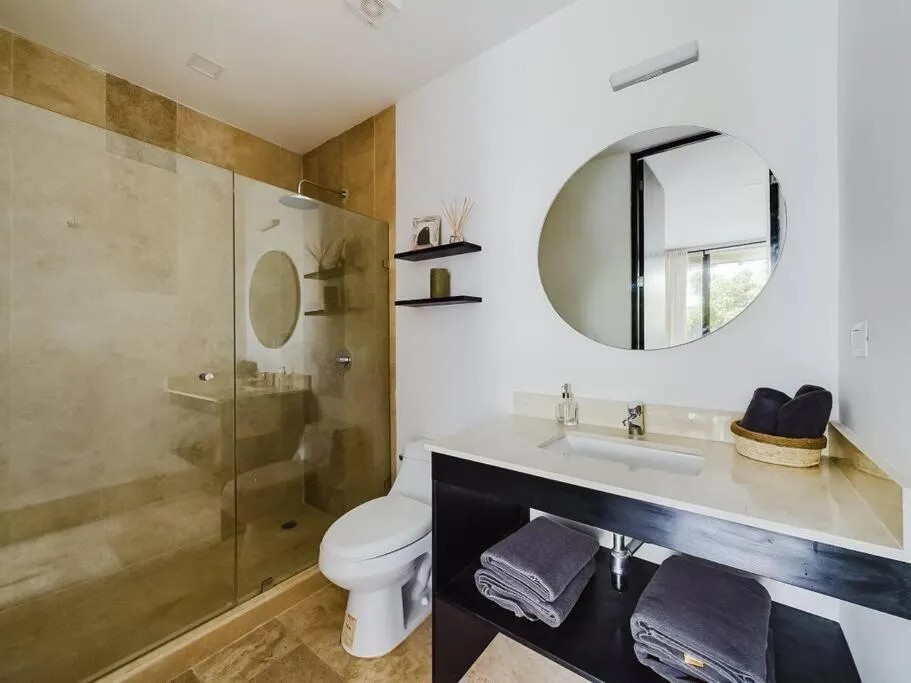 Image 2 of Omara 306 Luxe 2 Bdr Apartment PoolTable great Pool