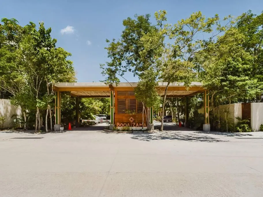 Image 6 of Omara 306 Luxe 2 Bdr Apartment PoolTable great Pool