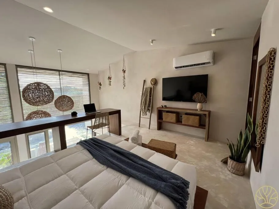 Image 5 of Organic Jungle Loft w/Yoga Deck & Outdoor Tub