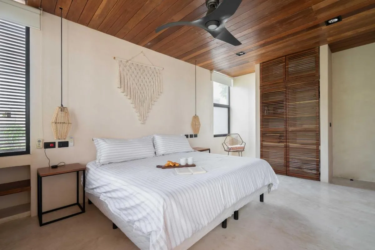 Image 1 of Palacio Tremendo