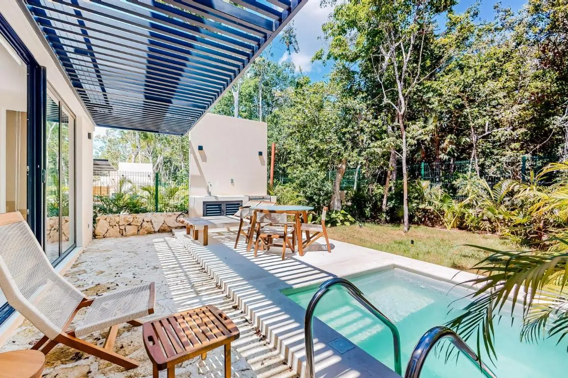 Image of Paradise Awaits @ TAO Edena 32