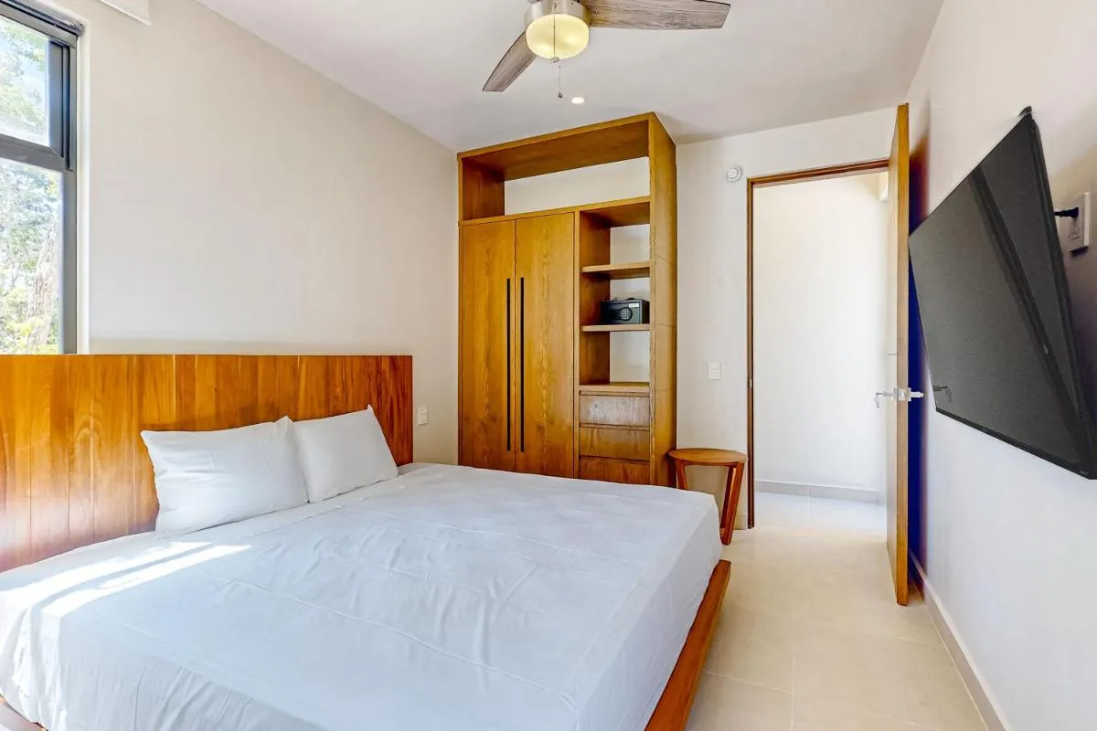 Image 1 of Paradise Awaits @ TAO Edena 32