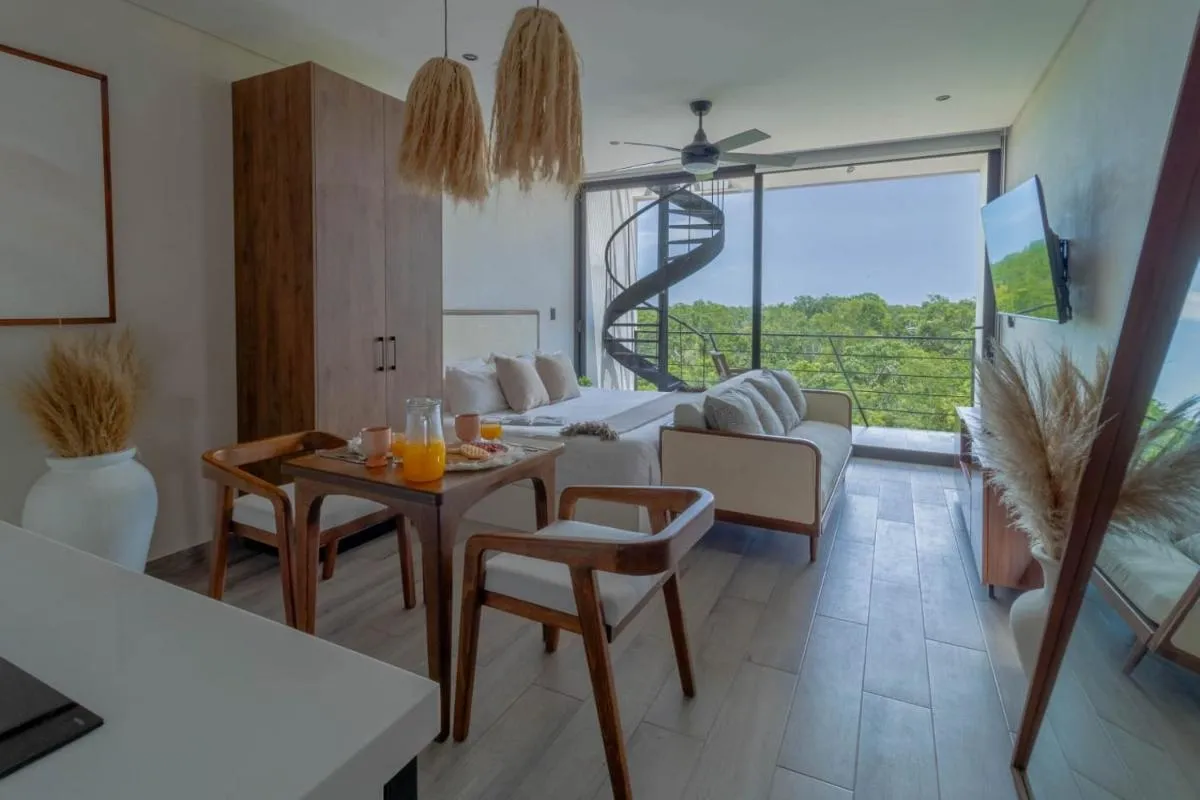 Image 2 of Pent House de lujo con roof top privado rodeado de naturaleza