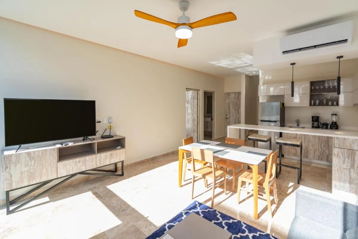 Image 5 of Penthouse with private pool