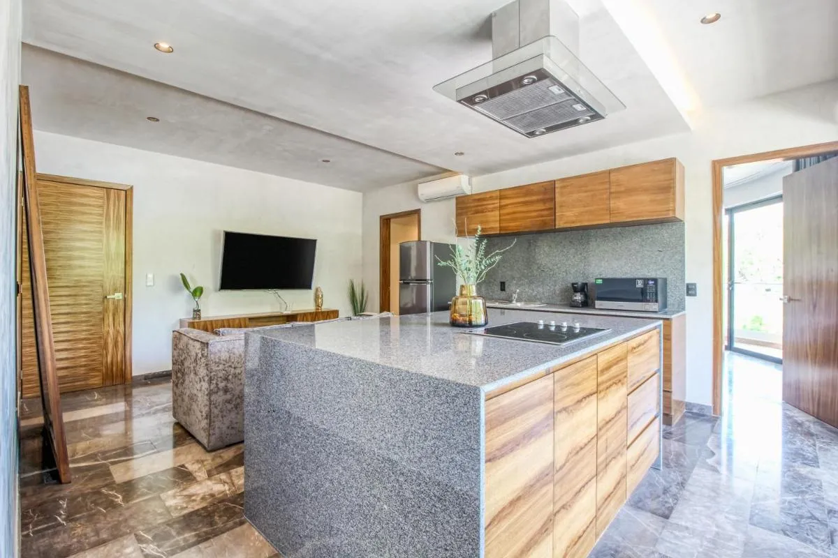 Image 3 of Prasat Hin 06 B at Phimai Aldea Zamá