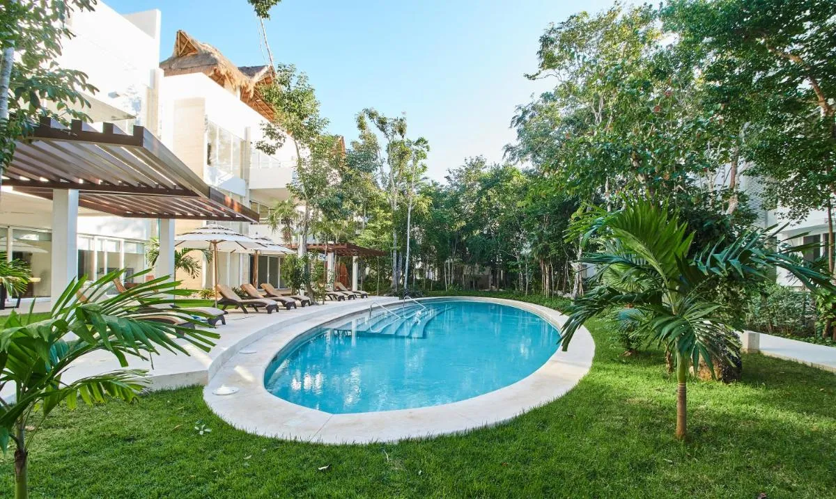 Image 3 of Premium Apartment with Pools, Gym, Yoga Deck & BBQ Grill in Gated Condominium