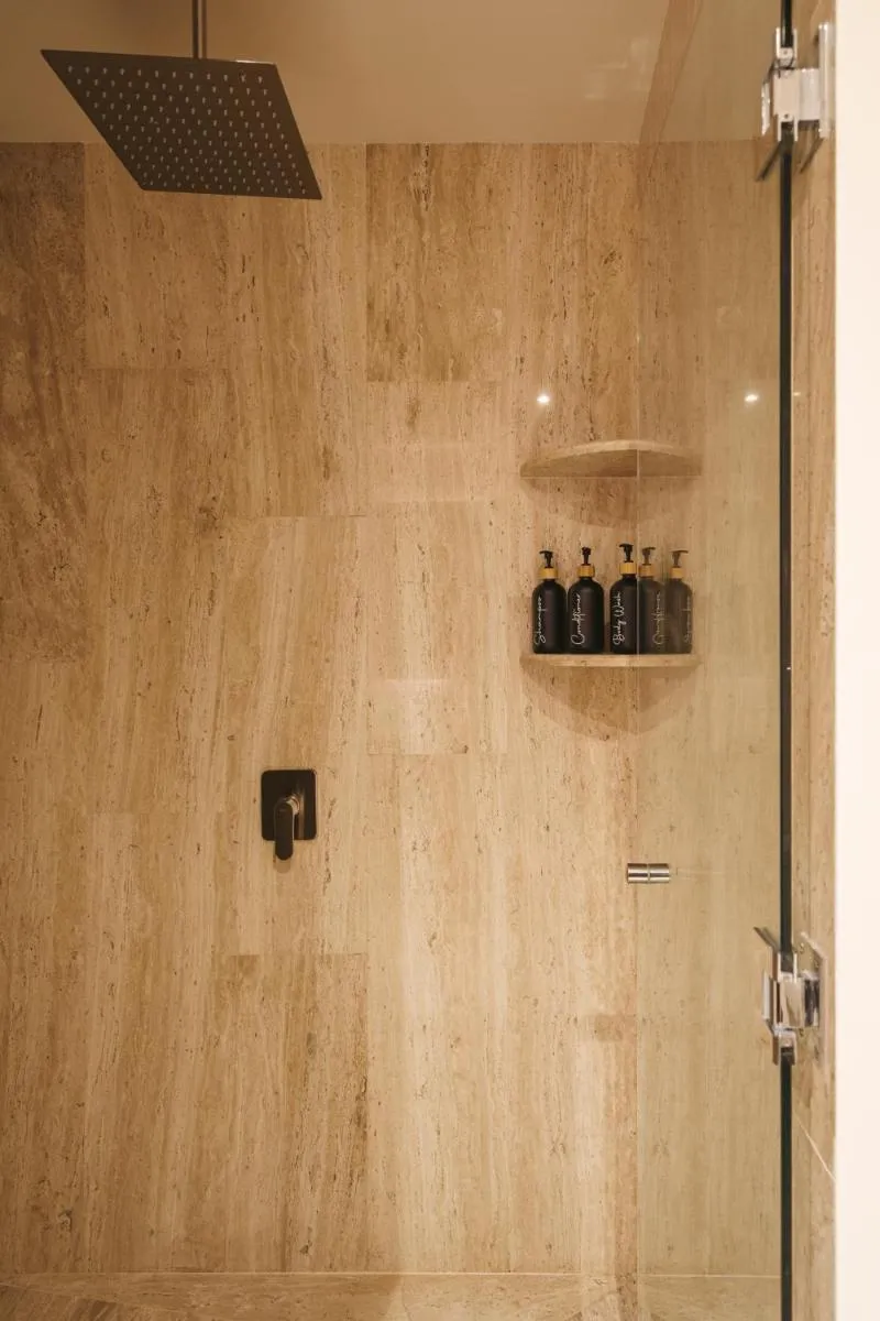 Image 3 of Premium Apartment with Terrace, Pool & Rooftop Pool with Panoramic Views