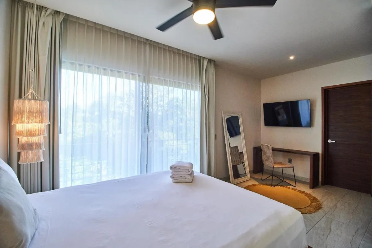 Image 6 of Premium Penthouse with Private Rooftop Pool & BBQ Grill