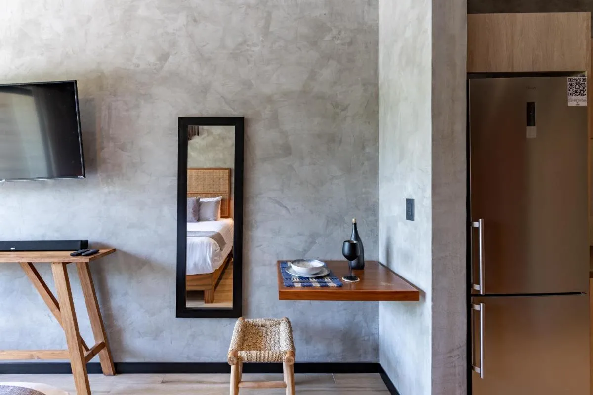 Image 2 of Premium Studio with Rooftop Pool in Downtown