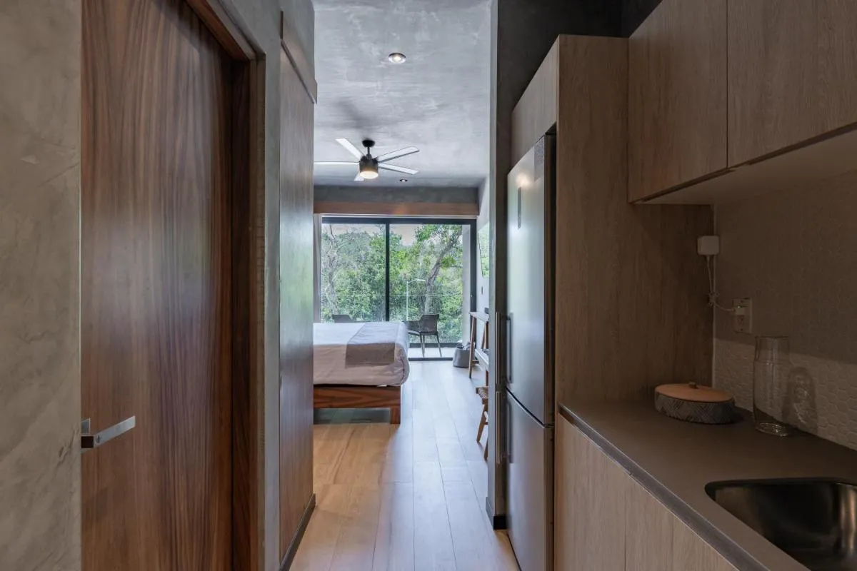 Image 4 of Premium Studio with Rooftop Pool in Downtown