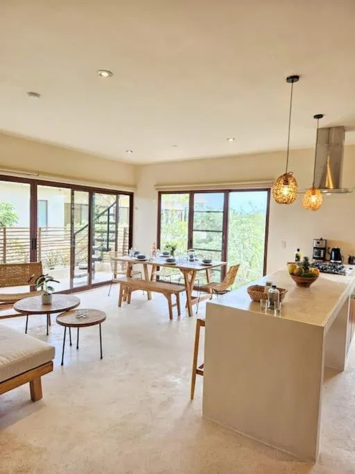 Image 5 of Private Rooftop Penthouse with pool, BBQ & Jungle View