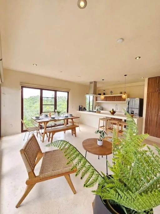 Image 4 of Private Rooftop Penthouse with pool, BBQ & Jungle View