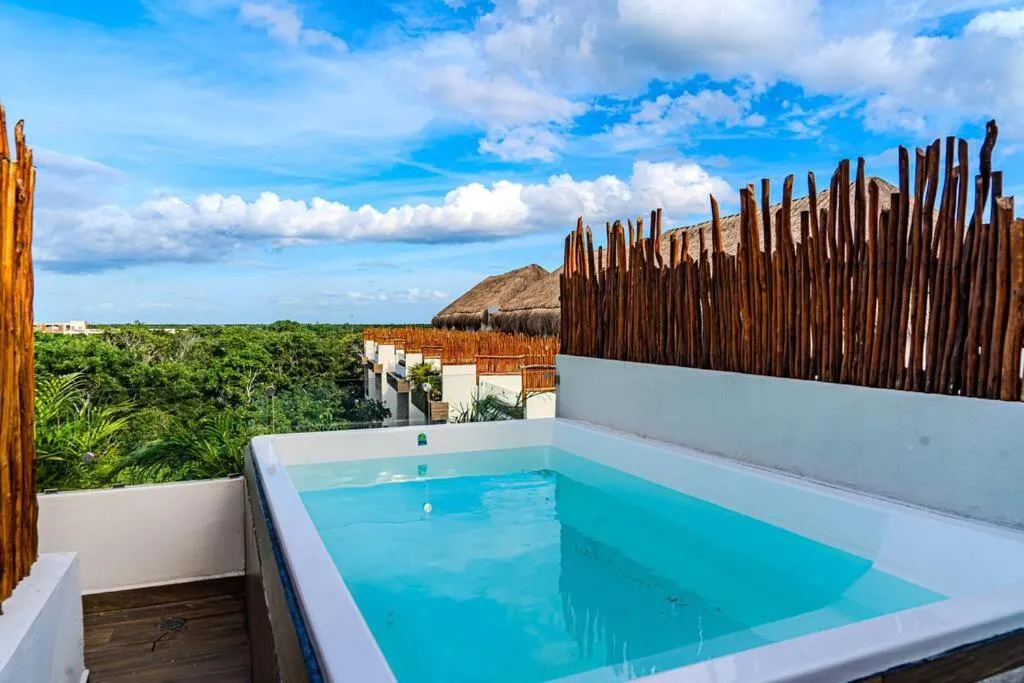 Image 3 of Private pool & bedroom paradise