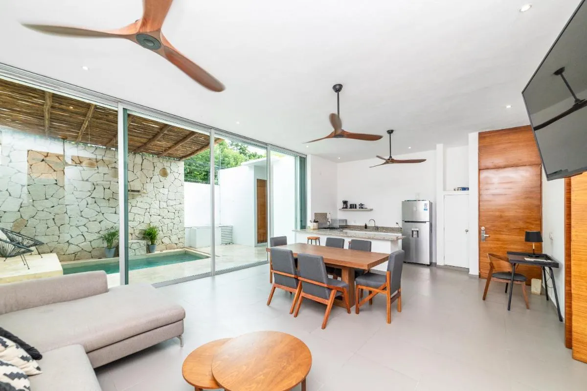 Image 4 of Relaxing 2 bedroom apartement in the center of tulum with private pool and terrace