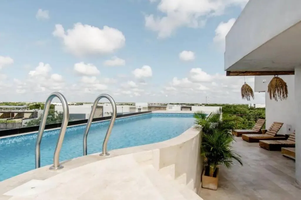 Image 2 of Riviera Bliss New