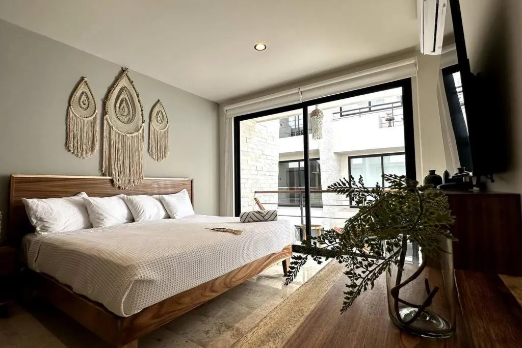 Image 1 of Riviera Bliss New