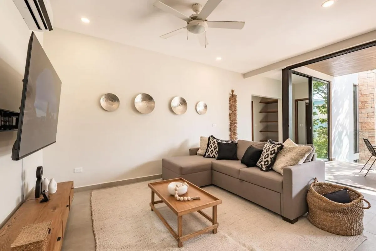 Image 5 of Selva Terra Sol Beach Club Access