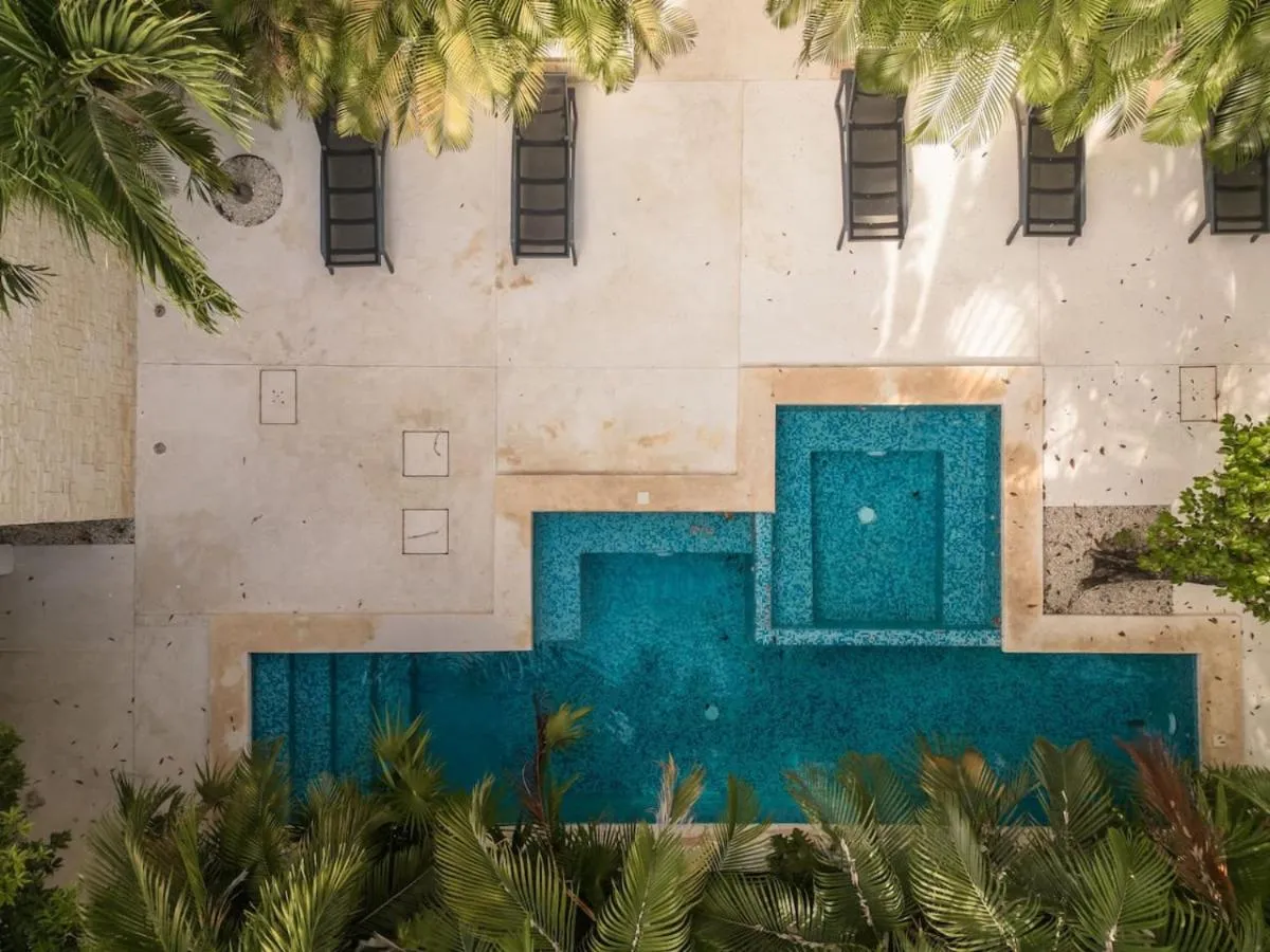 Image 3 of Selva Terra Sol Beach Club Access