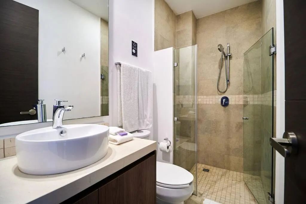 Image 2 of Serene Private Rooftop Jacuzzi Penthouse 2 Pools 5 Min To Beach + Gym