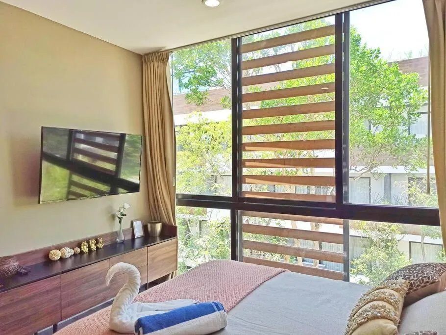 Image 4 of Skyline 2 NEW 2BR/2Bath Apt PRIVATE POOL/ROOFTOP