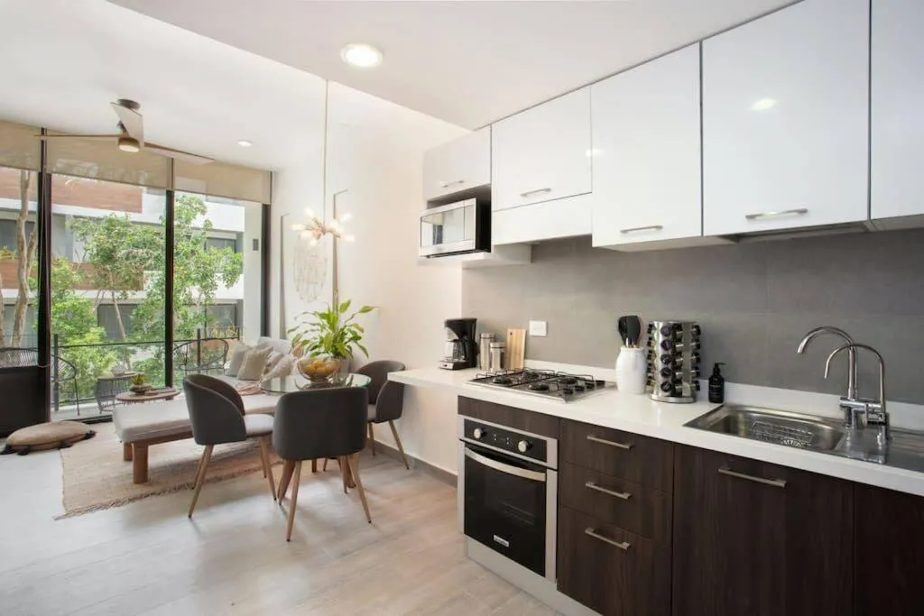 Image 3 of Skyline 2 NEW 2BR/2Bath Apt PRIVATE POOL/ROOFTOP