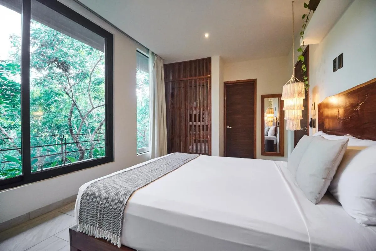 Image 1 of Skyview Penthouse 7