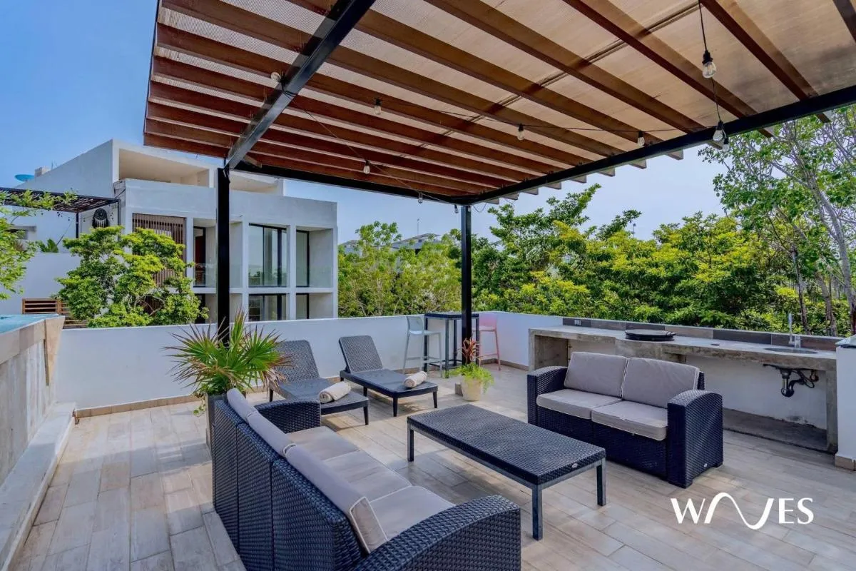 Image 5 of Spacious Great Located Amazing Terrace