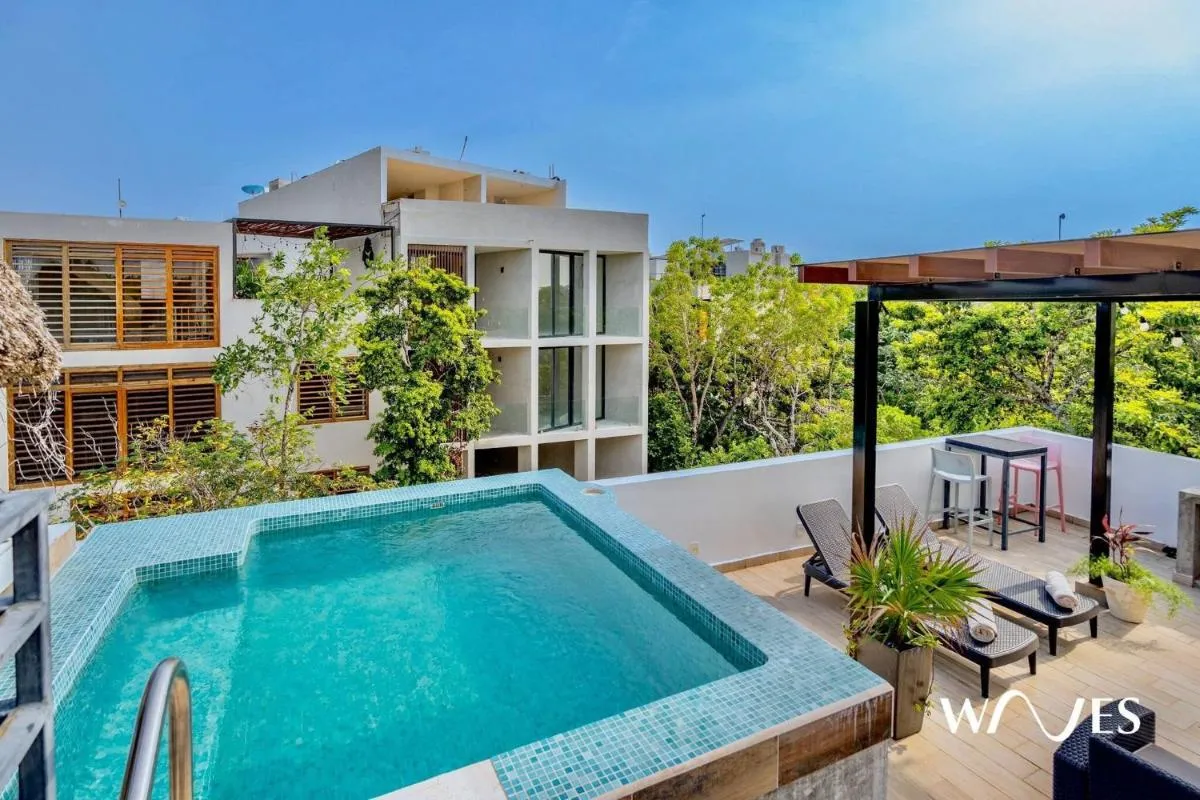 Image 3 of Spacious Great Located Amazing Terrace