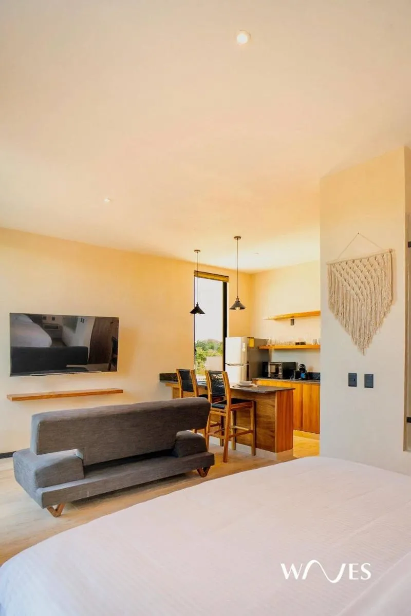 Image 4 of Studio Ph Private Rooftop Pool Great Located