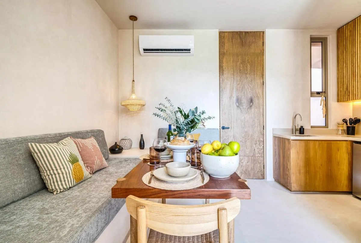 Image 6 of Stunning 1BR in Jungle with Pool, Restaurant and Gym