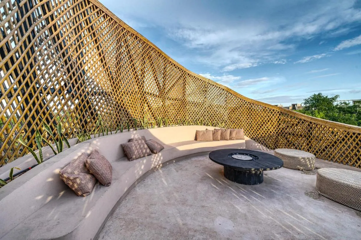 Image 1 of Stunning 1BR in Jungle with Pool, Restaurant and Gym