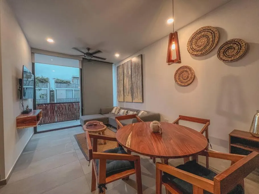 Image 2 of Stylish New Apartment