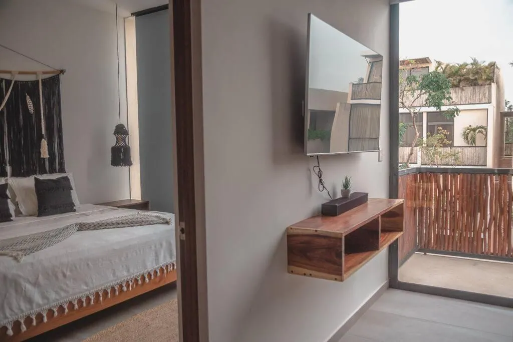 Image 6 of Stylish New Apartment